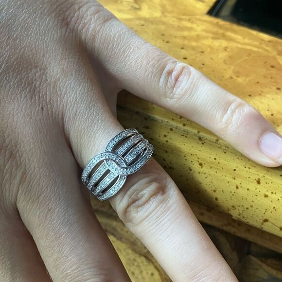 Natural White Diamond Sterling Silver Ring Size 7 - Picture 4 of 9